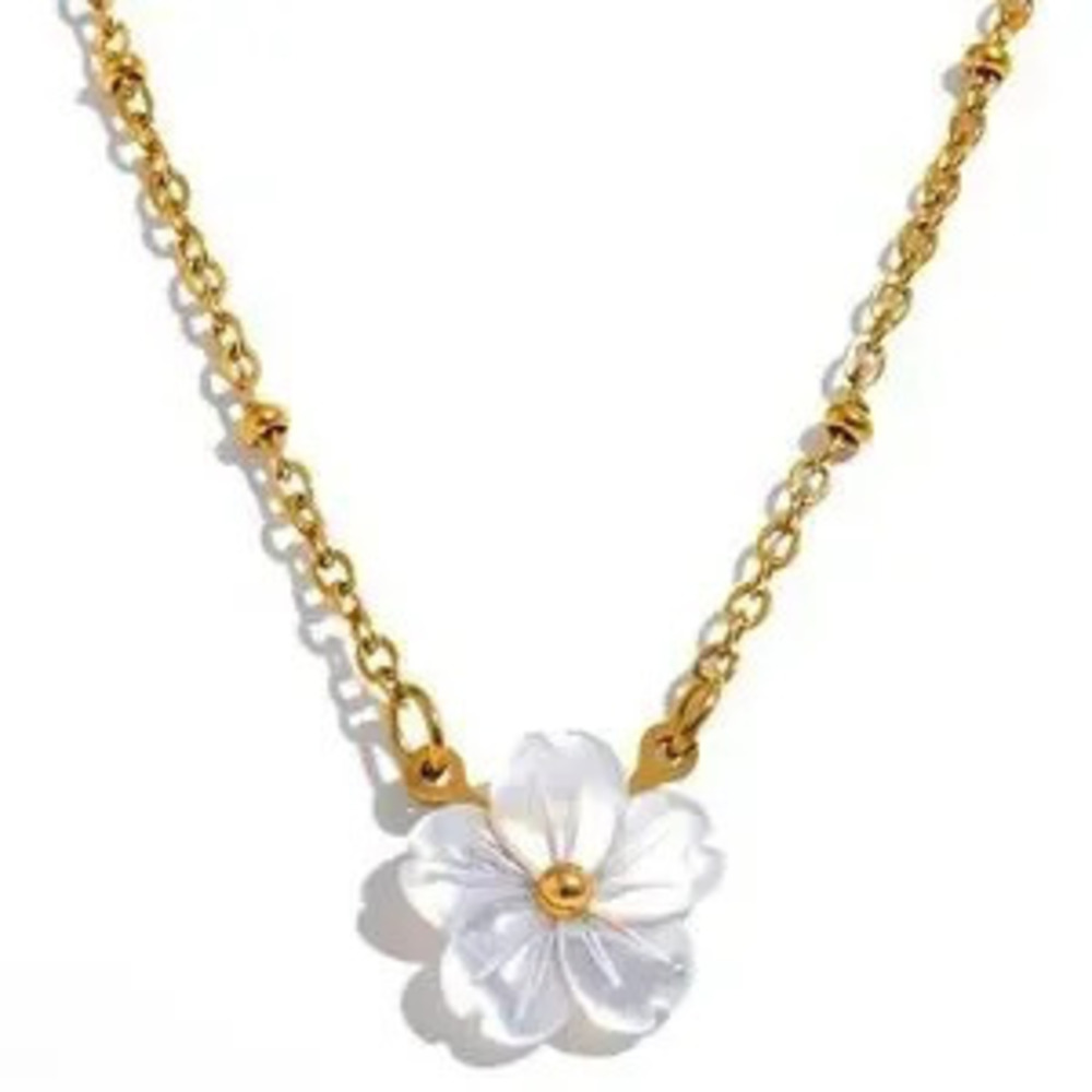 Natural Shell Flower Pendant Necklace Gift Stainless Stee